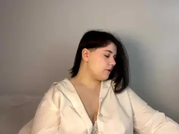 Bongacams Sex Cam of LunaBlakes