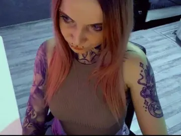 Bongacams Nude Webcam of LisaModel