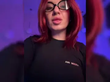 Bongacams Watch Live Sex Cams of WhoreMira