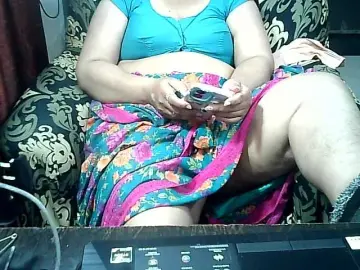 Bongacams Adult Webcam of Indianbhabhimilf40