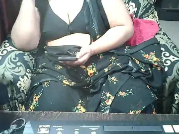 Bongacams Best live sex cam show of Indianbhabhimilf40