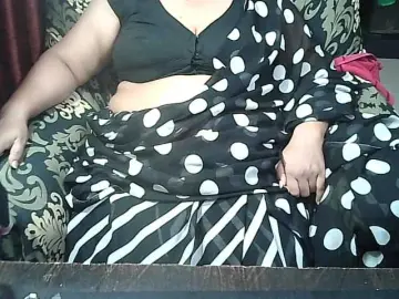 Bongacams Watch Live Sex Cams of Indianbhabhimilf40