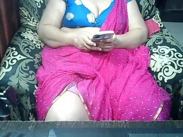 Bongacams Live Sex Cam of Indianbhabhimilf40