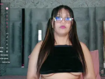 Bongacams Live Sex Cam of innocenthazel