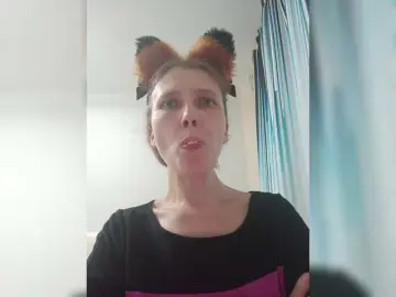 Bongacams Live Sex Cam of -queen-margo-