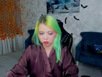 Bongacams Nude Webcam of FunnyVibe