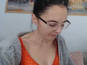 Bongacams Watch Live Sex Cams of cleophee