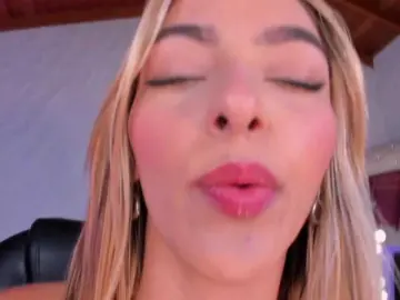 Bongacams Free Porn Cam of MelissaMoore