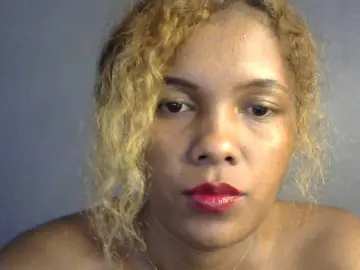 Bongacams Best live sex cam show of SAVANAH-AUBRI