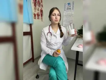 Bongacams Watch Live Sex Cams of Adelaida1001