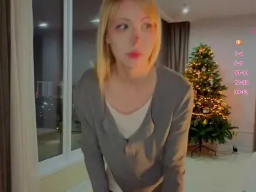 Bongacams Watch Live Sex Cams of UwuFlower