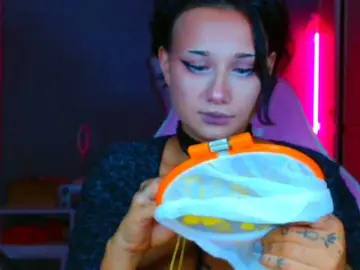 Bongacams Watch Live Sex Cams of stawbarynut