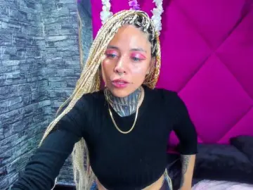 Bongacams Adult Video Chat of AnalHade