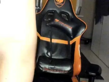 Bongacams Free Porn Cam of CamDragonic24