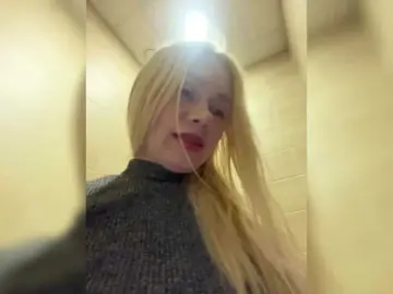 Bongacams Watch Live Sex Cams of -SexyMilf-