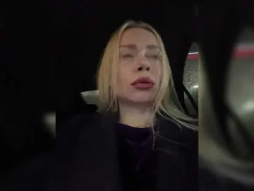 Bongacams Sex Cam of -SexyMilf-