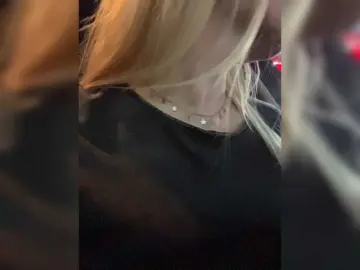 Bongacams Private Sex Chat of -SexyMilf-