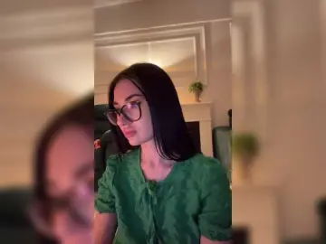Bongacams Live Sex Cam of Chiaralovee