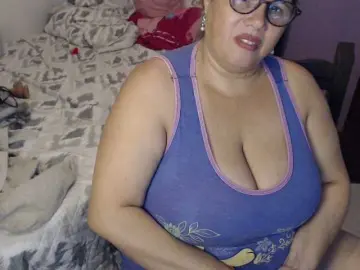 Bongacams Adult Video Chat of ElizabethTaylor8