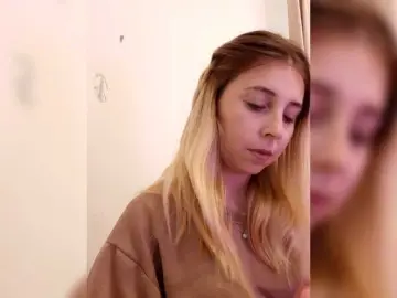 Bongacams Watch Live Sex Cams of alissonone