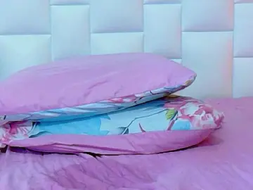 Bongacams Private Sex Chat of horny18girl