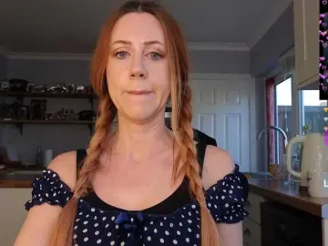 Bongacams Live Sex Cam of stripmequick