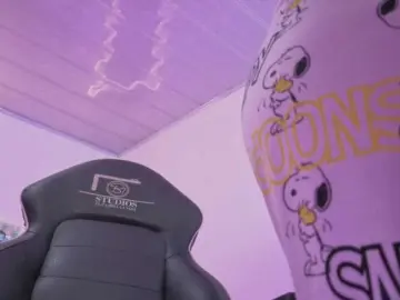 Bongacams Watch Live Sex Cams of ZURY-TAY