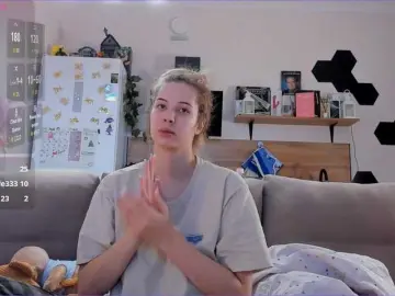 Bongacams Watch Live Sex Cams of Girlalonehome