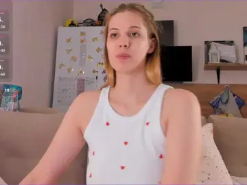 Bongacams Best Webcam of Girlalonehome