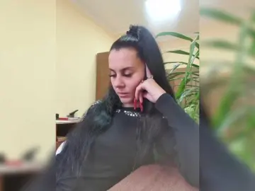 Bongacams Watch Live Sex Cams of 1Glorya1