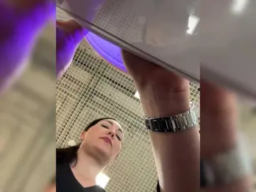 Bongacams Free Porn Cam of DIVORA