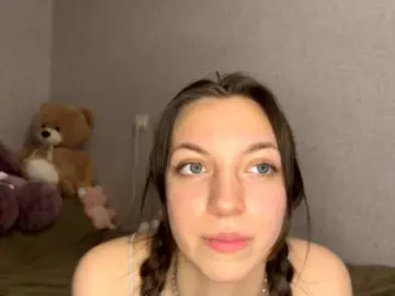 Bongacams Live Sex Cam of CameliaHovermale