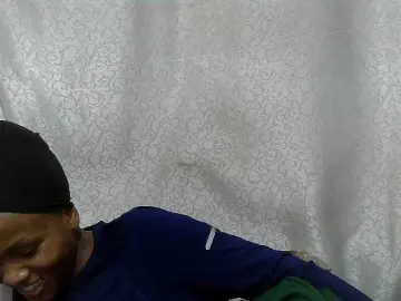 Bongacams Watch Live Sex Cams of Caroldoly