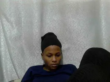 Bongacams Free Porn Cam of Caroldoly