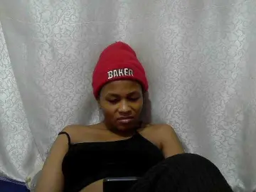 Bongacams Watch Live Sex Cams of Caroldoly