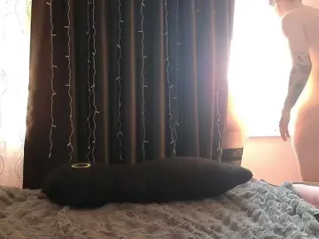 Bongacams Nude Webcam of Sweet-Little-Lie