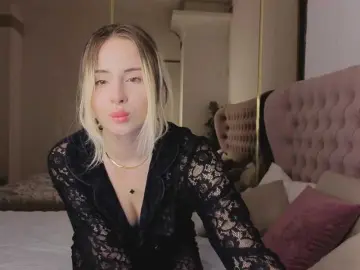 Bongacams Live Porn of Bella-crazyy