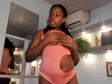 Bongacams Live Sex Cam of Kylie-Cruz