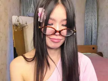 Bongacams Adult Video Chat of amiya-cute