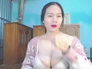 Bongacams Sex Cam of EllaShow93