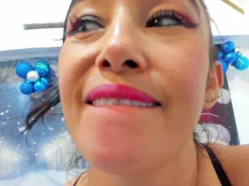 Bongacams Private Sex Chat of charlotte-111