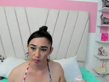 Bongacams Live Sex Cam of charlotte-111