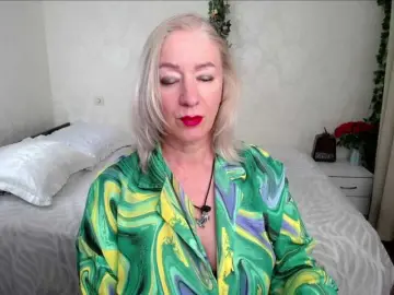 Bongacams Private Sex Chat of hunters-woman