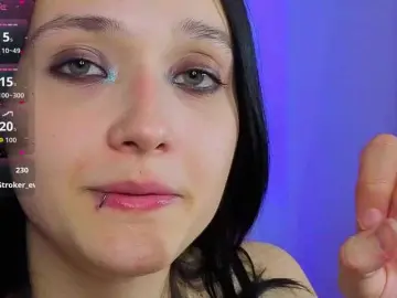 Bongacams Nude Webcam of DarcyBlackwood