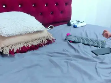 Bongacams Sex Cam of Melody-Megann