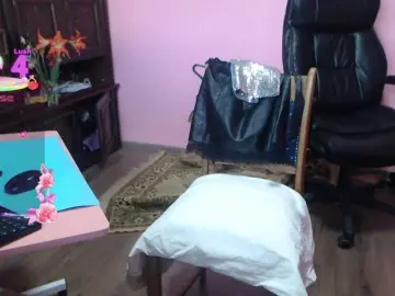 Bongacams Free Live Porn of CandyHellenx