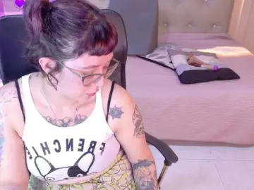 Bongacams Sex Cam of chloe-rosse