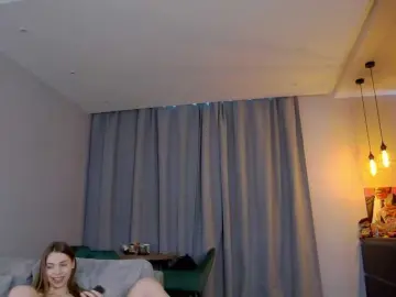 Bongacams Nude Webcam of Coverme