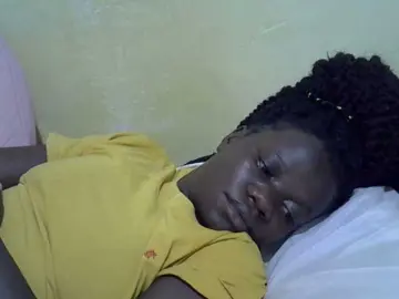 Bongacams Live Sex Cam of Pretty-doll