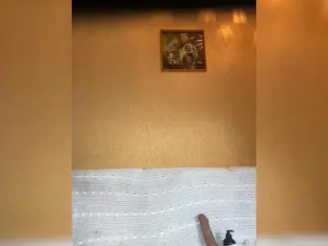 Bongacams Watch Live Sex Cams of SVETIKBOMBOCHKA